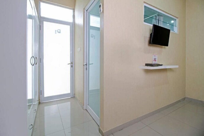 Imagen de la habitación del Reddoorz @ Pulomas. Foto 9