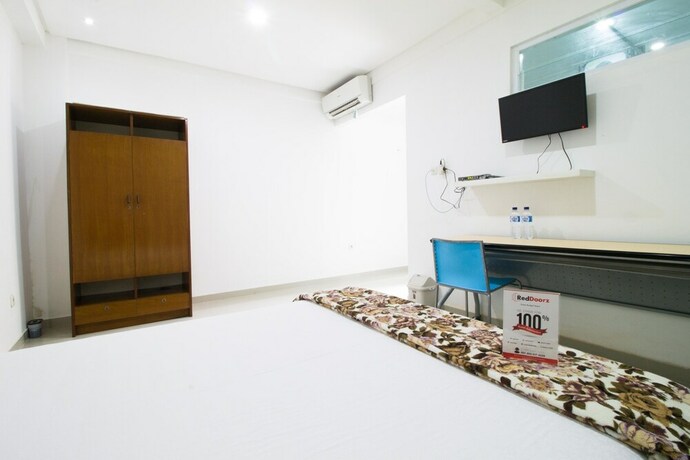 Imagen de la habitación del Reddoorz @ Pulomas. Foto 17