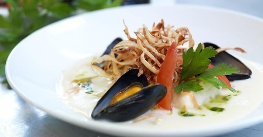 Imagen del bar/restaurante del Rederiet Hotell. Foto 19