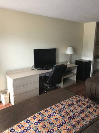 Imagen de la habitación del Regal Inn. Foto 1