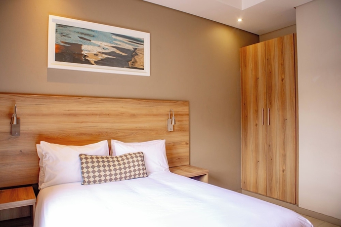 Imagen de los interiores del Regal Inn Hotel Midrand. Foto 13