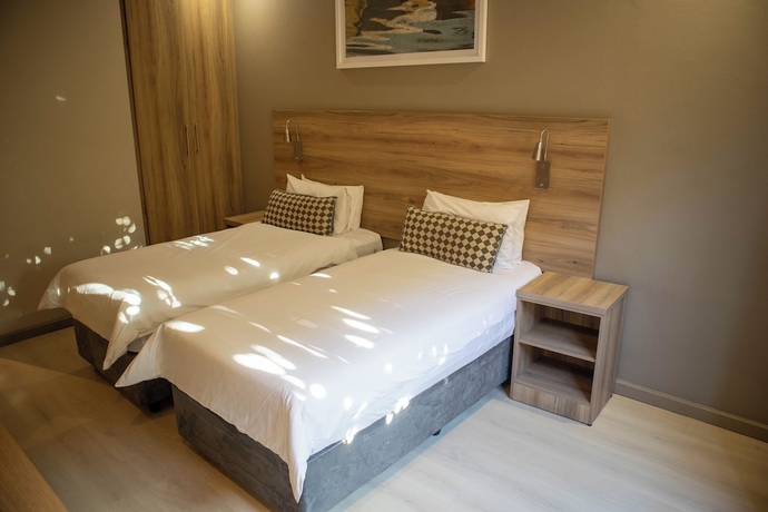 Imagen de los interiores del Regal Inn Hotel Midrand. Foto 14