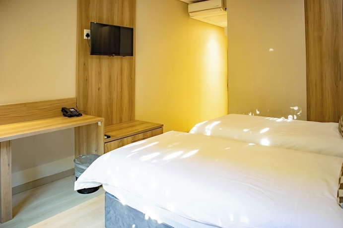 Imagen de los interiores del Regal Inn Hotel Midrand. Foto 15