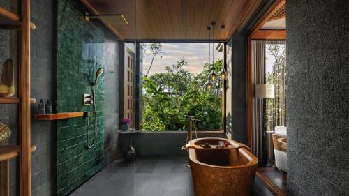 Imagen de la habitación del Regent Bali Canggu. Foto 19