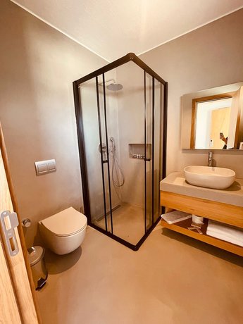 Imagen de la habitación del Regia Mare Beach Hotel Bodrum. Foto 15