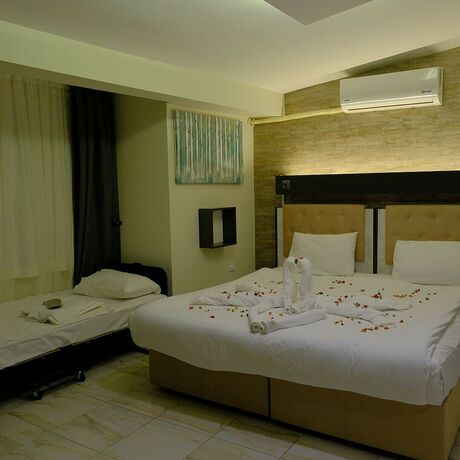 Imagen de la habitación del Rekab Otel. Foto 16