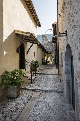 Imagen de los interiores del Relais Borgo Campello. Foto 19
