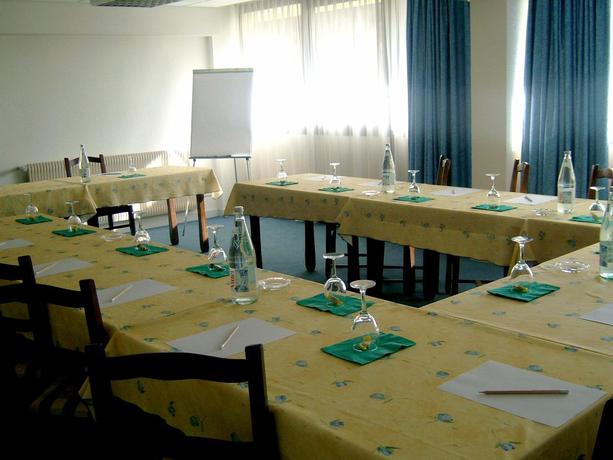 Imagen de los interiores del Relais De La Vall&eacute;e. Foto 10