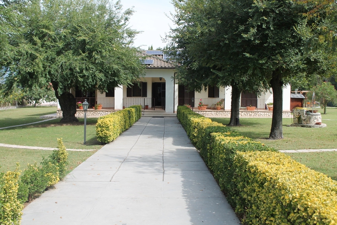 Imagen de los exteriores del Relais La Mimosa. Foto 6