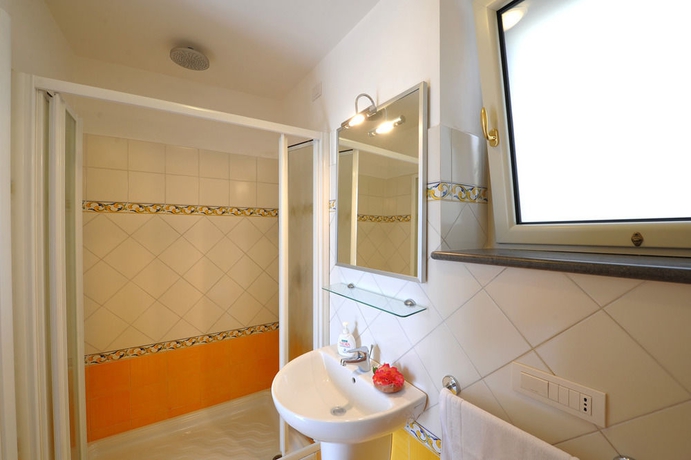 Imagen de la habitación del Relais San Basilio Convento. Foto 7