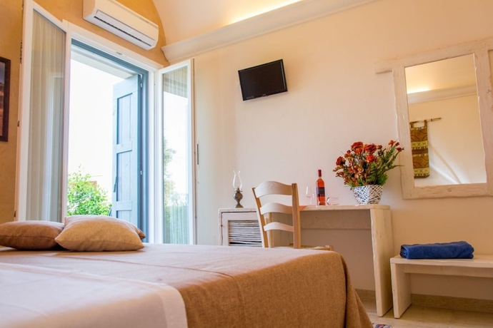 Imagen de la habitación del Relais Tenuta Camp&igrave;. Foto 7