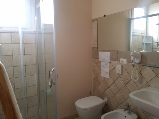 Imagen de la habitación del Relais Tenuta Camp&igrave;. Foto 16