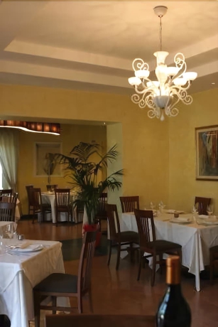 Imagen del bar/restaurante del Relais Villa Fornari. Foto 4