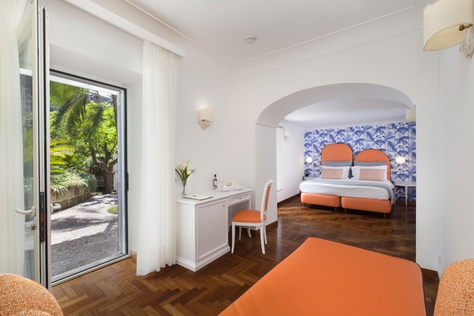 Imagen de la habitación del Relais Villa Savarese. Foto 4