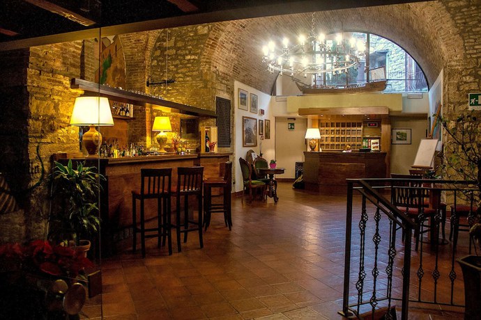 Imagen de los interiores del Relais il Castello. Foto 17