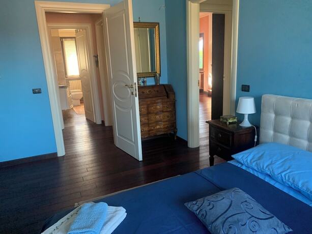 Imagen general del Remarkable 5-bedrooms Villa in Cerrione With Land. Foto 10