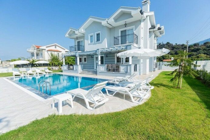 Imagen general del Remarkable 6-bed Villa Zambak Dalyan. Foto 8