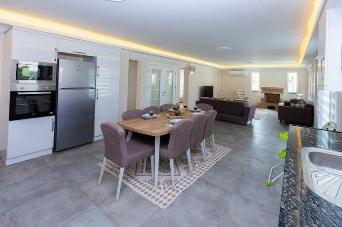 Imagen general del Remarkable 6-bed Villa Zambak Dalyan. Foto 13
