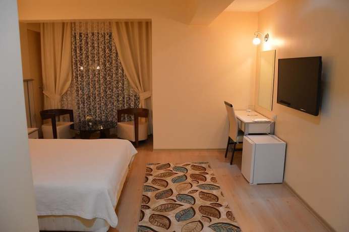 Imagen de la habitación del Remay Hotel. Foto 4