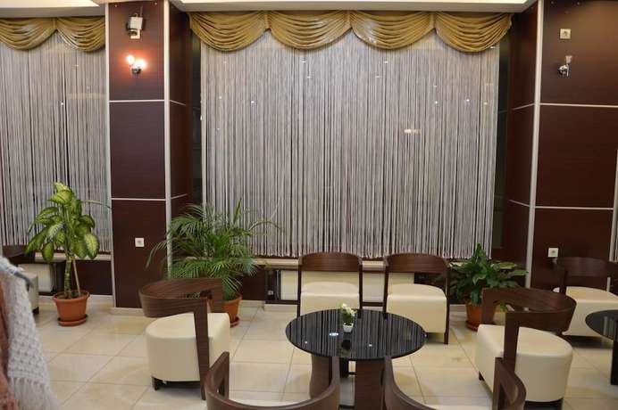 Imagen de los interiores del Remay Hotel. Foto 16