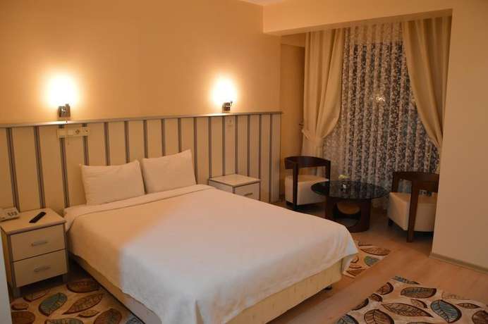 Imagen de la habitación del Remay Hotel. Foto 12