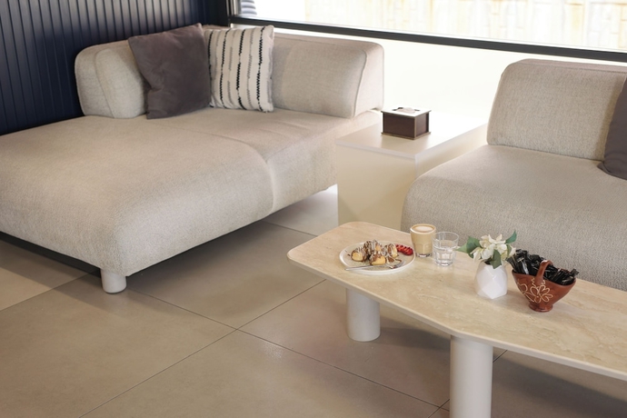 Imagen de los interiores del Ren Business Hotel. Foto 13