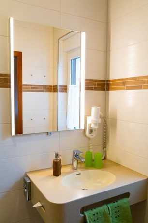 Imagen de la habitación del Rennsteighotel Gr&uuml;ner Baum. Foto 6
