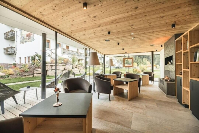 Imagen de los interiores del Residence Altea, Ortisei. Foto 14