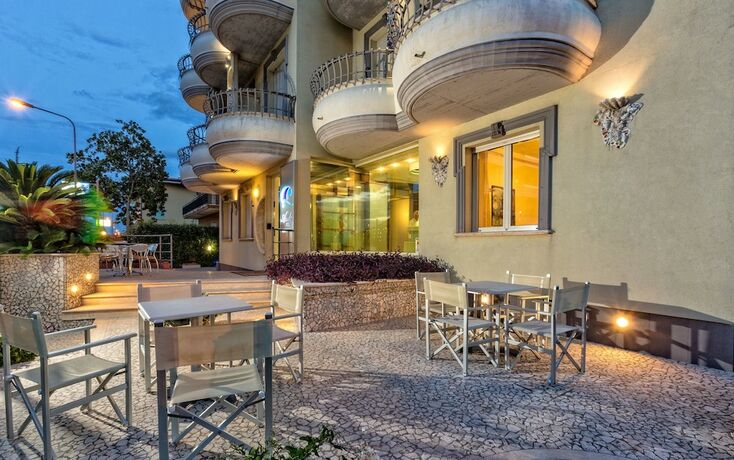 Imagen general del Residence Anchisemare, Alba Adri&aacute;tica. Foto 4
