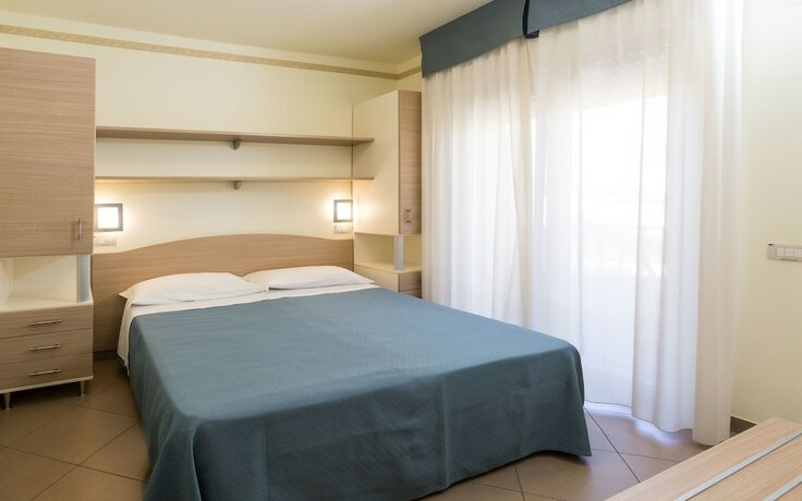 Imagen general del Residence Anchisemare, Alba Adri&aacute;tica. Foto 15