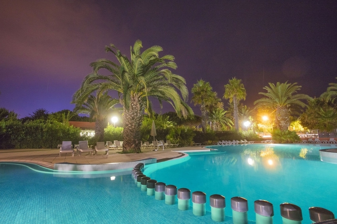 Imagen de la piscina del Residence Antinea. Foto 14