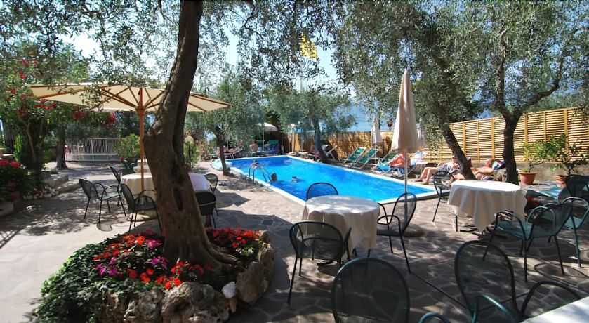 Imagen de la piscina del Residence Appartamenti Wieland. Foto 17