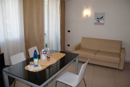Imagen de la habitación del Residence Aprilia. Foto 2