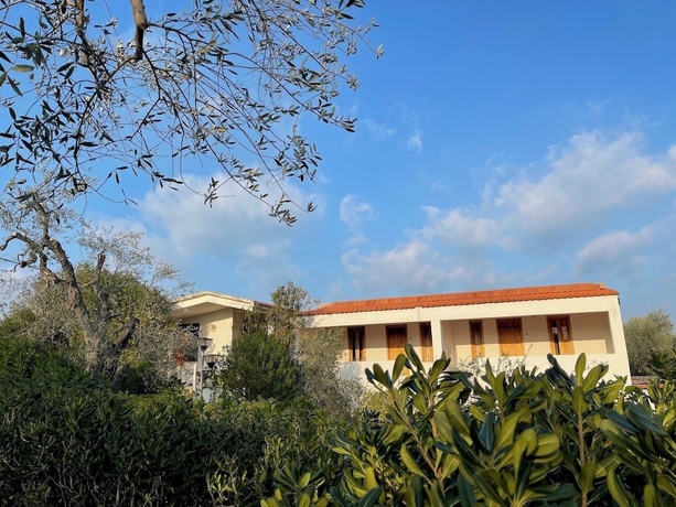 Imagen de los exteriores del Residence Baia Del Gallo. Foto 9