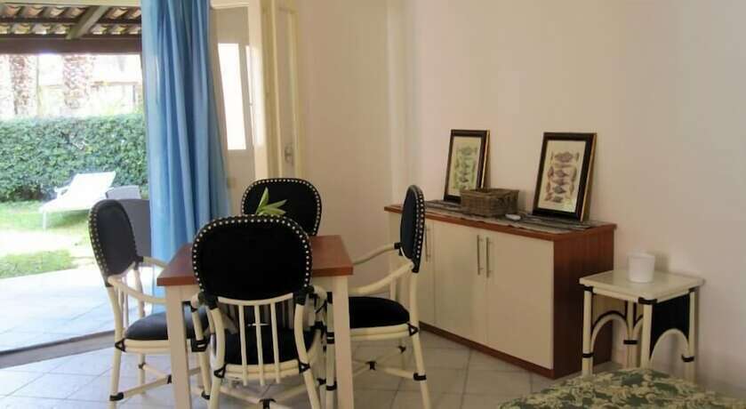 Imagen general del Residence Baia dei Delfini. Foto 11