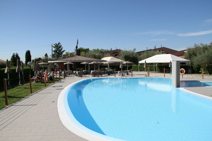 Imagen general del Residence Barbara, Moniga del Garda. Foto 5