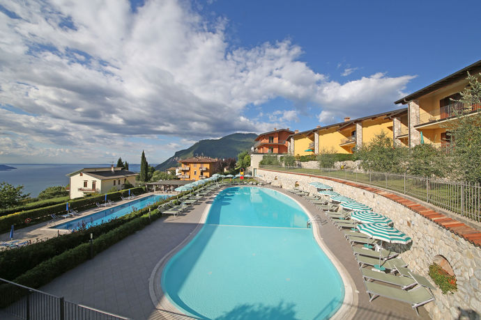 Imagen de los interiores del Residence Besàss. Foto 11