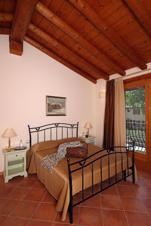 Imagen de la habitación del Residence Borgo Mondragon. Foto 6