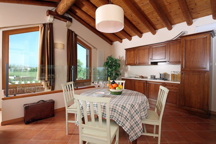 Imagen de la habitación del Residence Borgo Mondragon. Foto 15