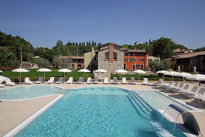 Imagen general del Residence Borgo Mondragon. Foto 1