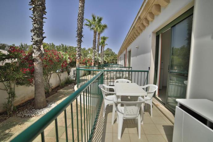 Imagen de los exteriores del Residence Cala Verde. Foto 9