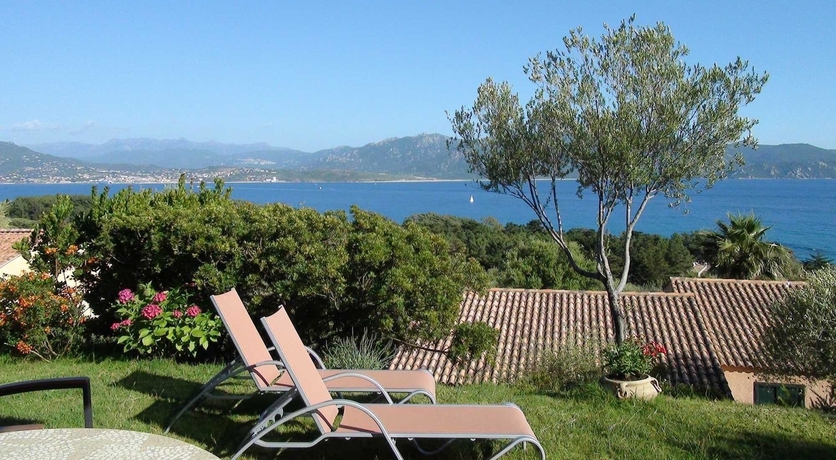 Imagen de los exteriores del Residence Cantu Di Mare. Foto 18