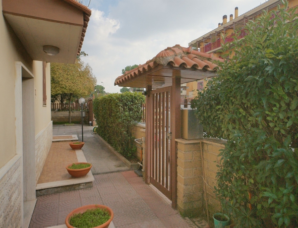 Imagen de los exteriores del Residence Ciampino. Foto 14