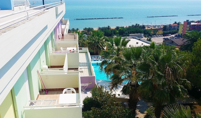 Imagen de la habitación del Residence Club Azzurro. Foto 18