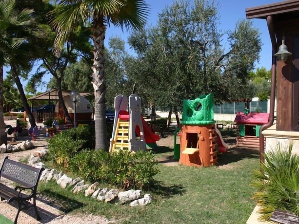 Imagen de los exteriores del Residence Club Sole Mare. Foto 15