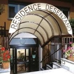 Imagen de los exteriores del Residence Desenzano. Foto 8