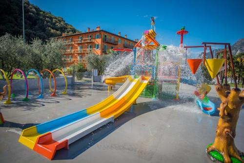 Imagen de la piscina del Residence Filanda. Foto 10
