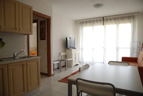 Imagen de la habitación del Residence Garda Palace. Foto 13