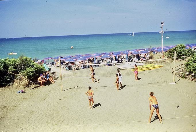 Imagen de los exteriores del Residence Habitat A Marina Di Bibbona. Foto 11