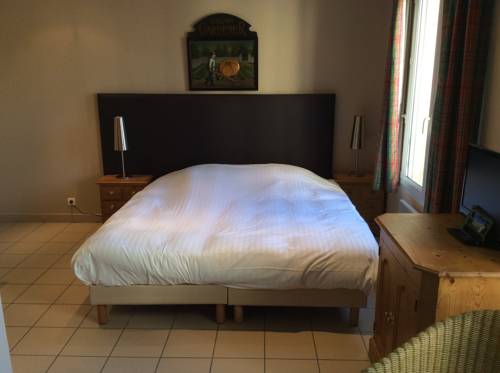 Imagen de la habitación del Residence Hotel Les Ducs De Chevreuse. Foto 6
